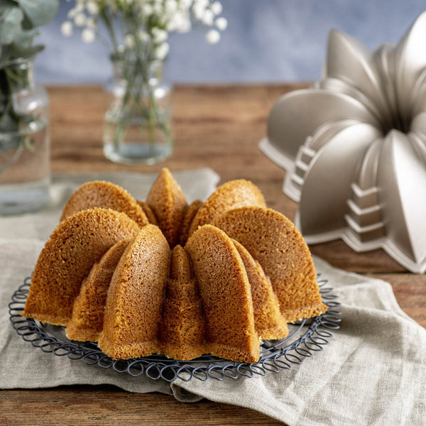 DR OETKER BACK KUNST Csillag kuglófforma 23cm