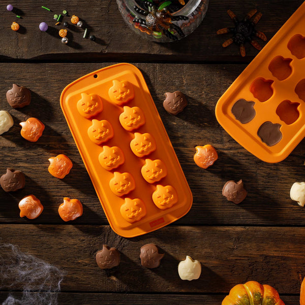 ZENKER Praliné és jégkockakészítő forma szilikon mini tökfej formákkal Happy Halloween