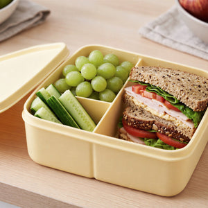 TUPPERWARE Uzsonnásdoboz 500 ml vajsárga