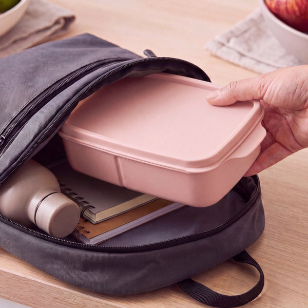 TUPPERWARE Uzsonnásdoboz 1 liter pasztellrózsaszín
