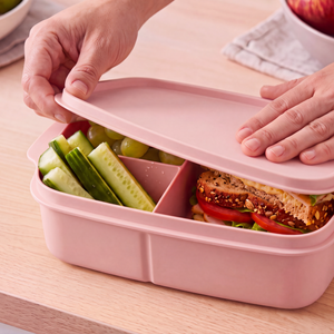 TUPPERWARE Uzsonnásdoboz 1 liter pasztellrózsaszín