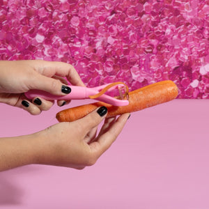 PARIS HILTON Hámozó és kés szett