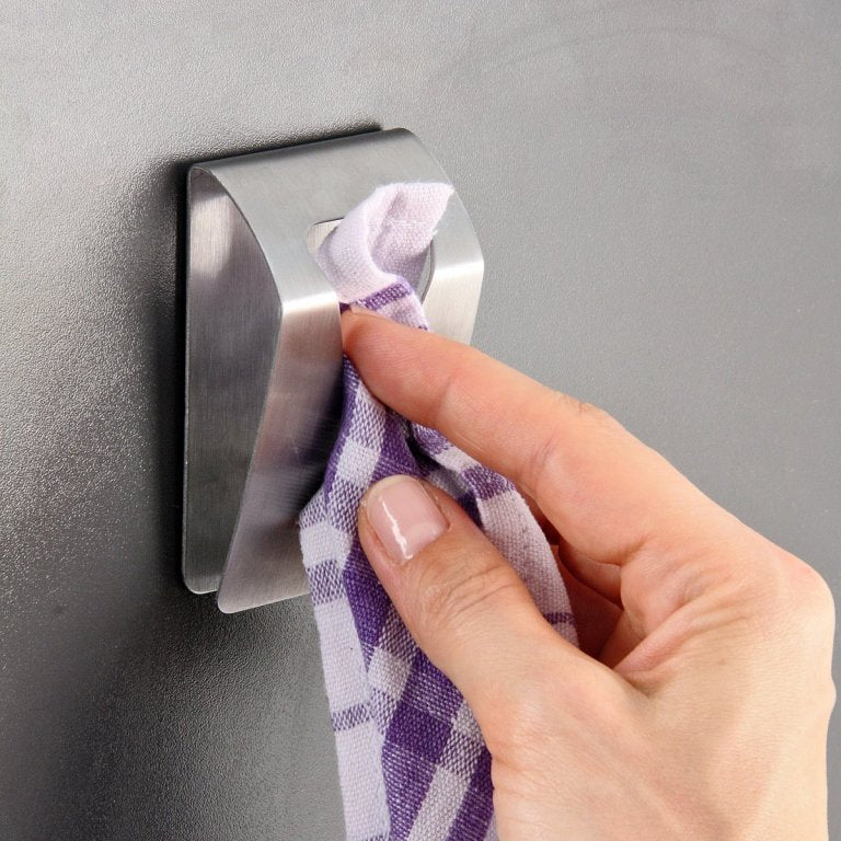 FM Csiptetős akasztó, öntapadós 5cm