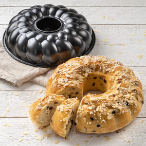 ZENKER BLACK METALLIC Fonott kalács, koszorú forma 28 cm