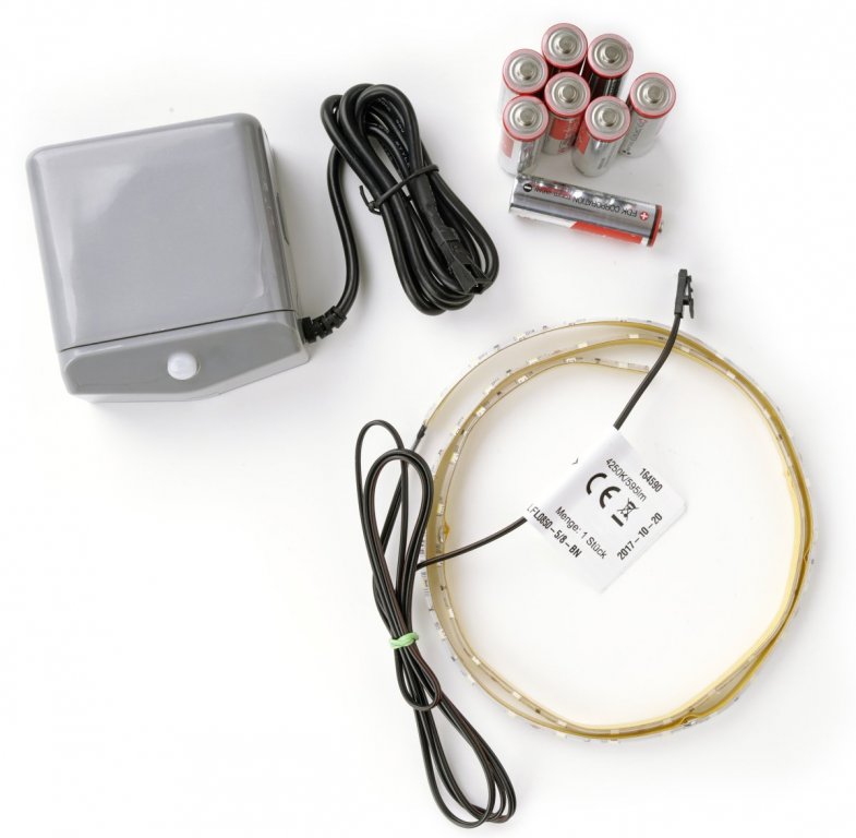 Világítás mosdóhoz 110 cm hosszú