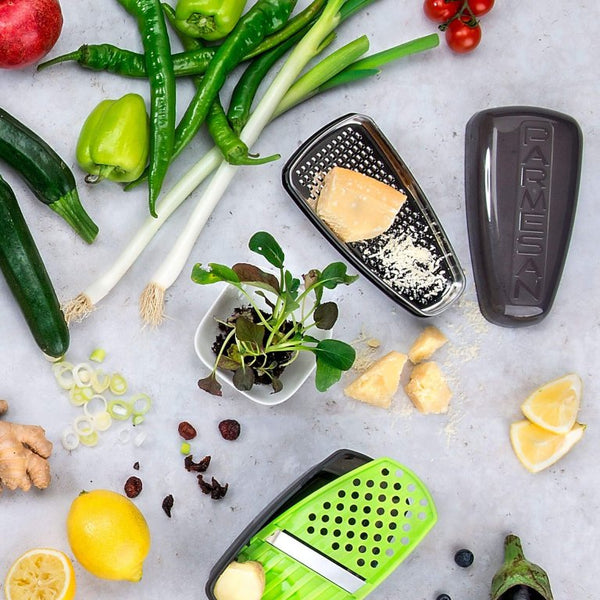 FM Parmezán reszelő és tároló