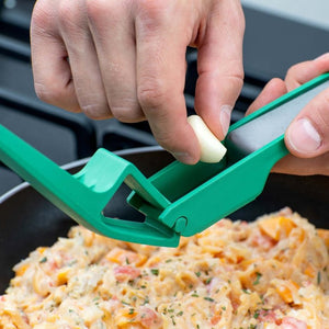 CHEFKOCH trifft Fackelmann Fokhagymanyomó