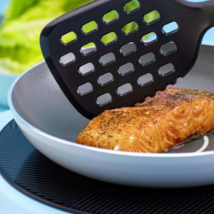 TASTY Fordítólapát vágófunkcióval 34 cm