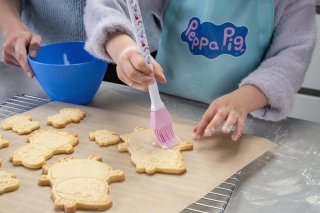 DR OETKER Süteménykiszúró szett 4 részes Peppa család Peppa Malac